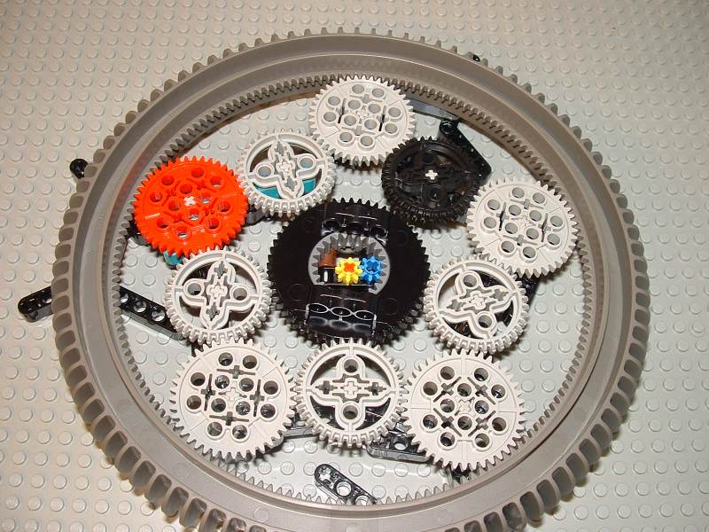 Dual Concentric Planetary Gear Arrangement using Hailfire Droid Wheel